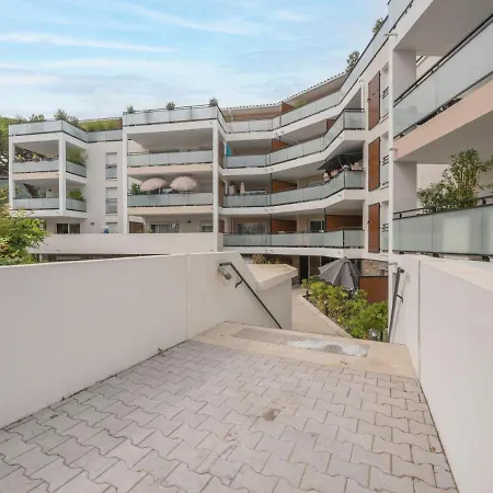 Apartment Eden Riviera By Interhome *